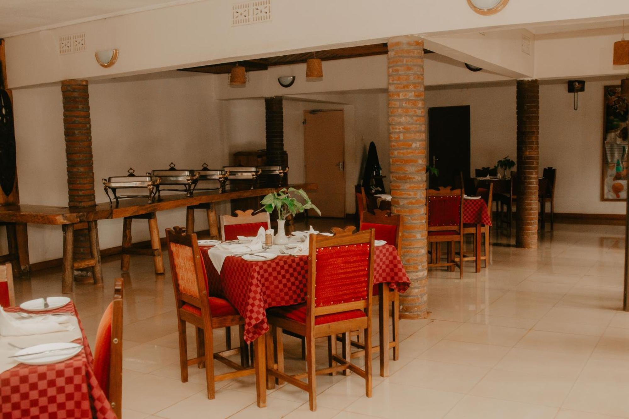 Ngorongoro Camp And Lodge Карату Экстерьер фото